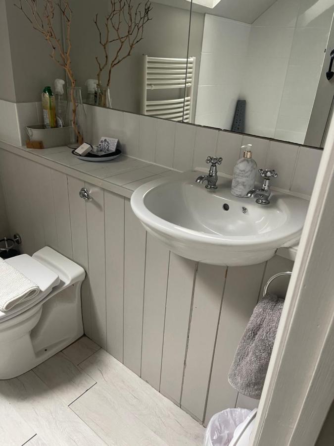 Carp'S Rise Cottage Somerford Keynes Zewnętrze zdjęcie