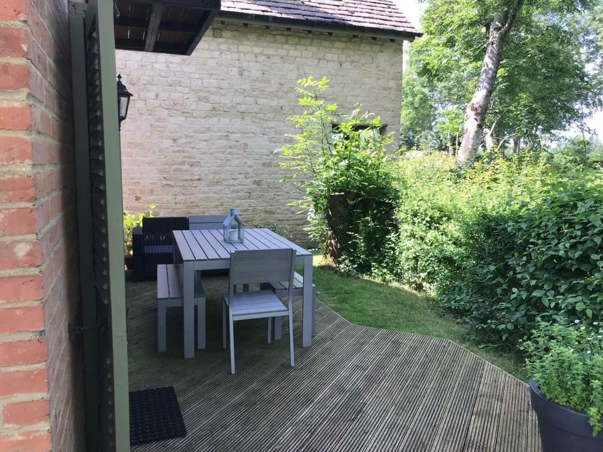 Carp'S Rise Cottage Somerford Keynes Zewnętrze zdjęcie